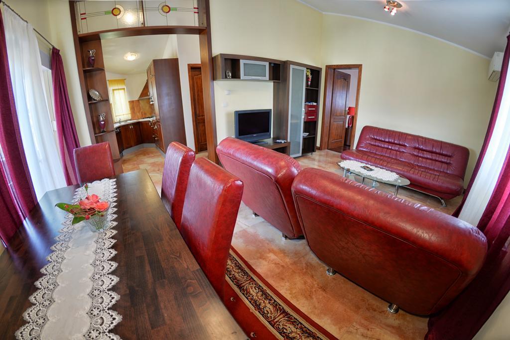 Apartments Sablic Pula Luaran gambar